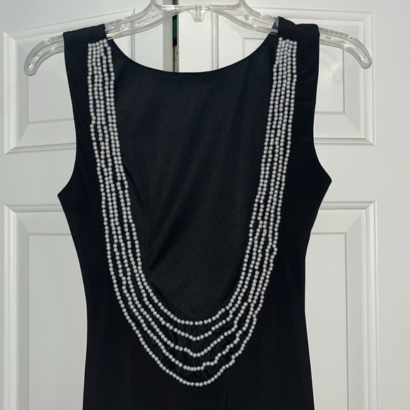 BLACK PROM DRESS WITH SLIT AND BEADING DETAIL SIZE 5/6 - Picture 3 of 4